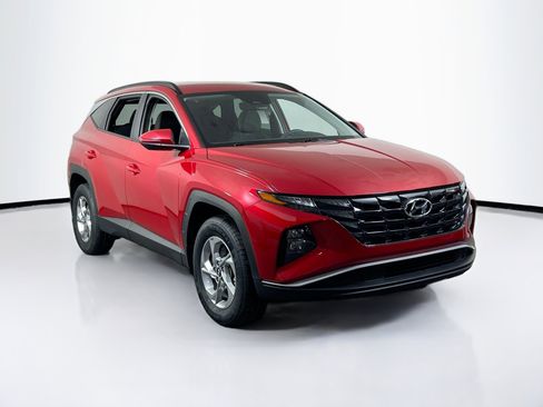 Used 2023 Hyundai Tucson SEL AWD/4WD image 3
