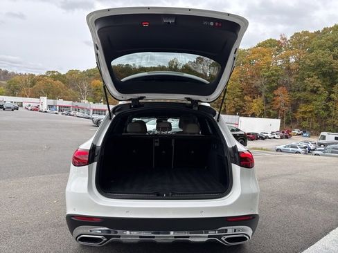 Certified 2025 Mercedes-Benz GLC 300 4MATIC image 9