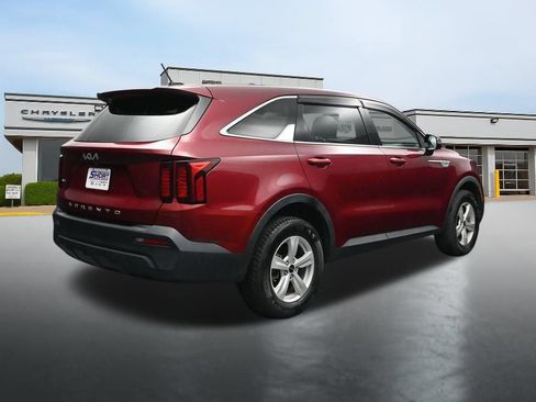 Used 2022 Kia Sorento LX AWD/4WD image 5
