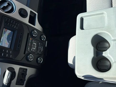 Used 2014 Ford F150 XLT w/ Equipment Group 302A Luxury AWD/4WD image 21