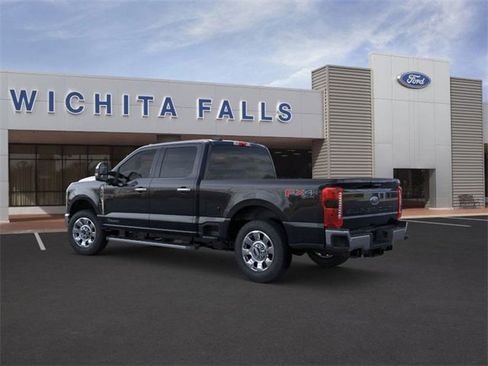 New 2026 Ford F250 Lariat w/ Chrome Package image 4