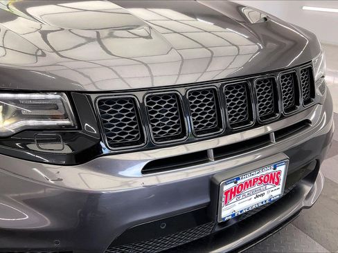 Used 2018 Jeep Grand Cherokee SRT w/ Trailer Tow Group IV image 30
