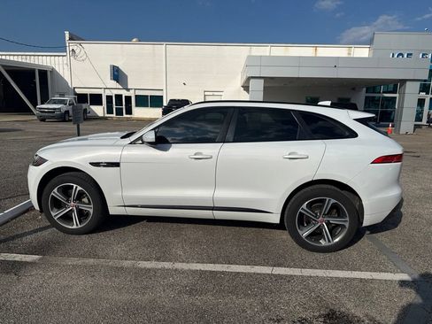 Used 2019 Jaguar F-PACE R-Sport AWD/4WD image 3