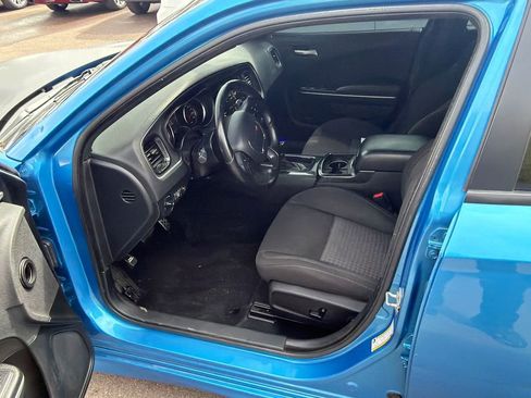 Used 2019 Dodge Charger Scat Pack RWD image 11