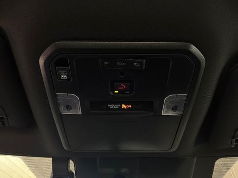 Used 2025 Toyota Tundra SR5 RWD image 17