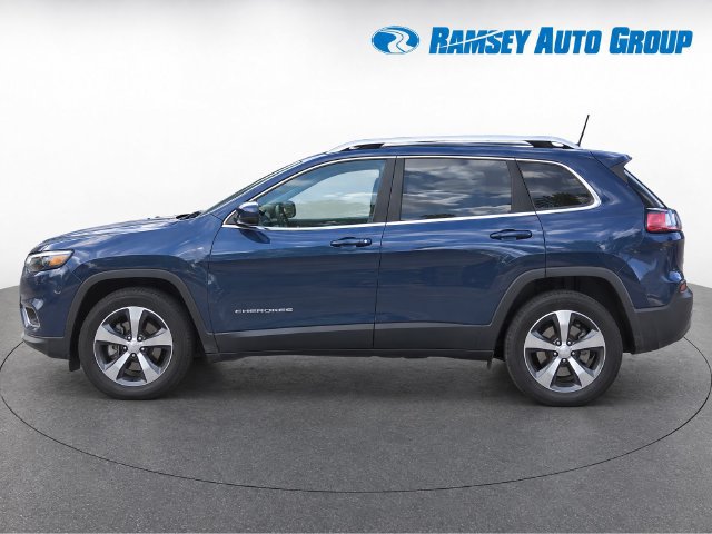 Used 2019 Jeep Cherokee Limited AWD/4WD image 6