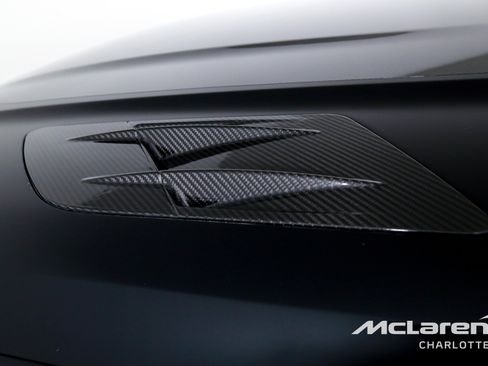 Used 2025 Land Rover Range Rover Sport SV Edition Two image 38