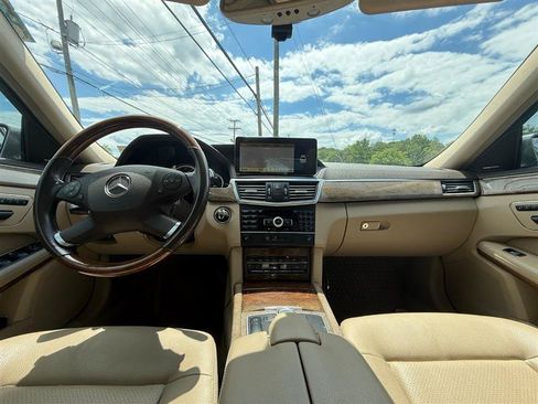 Used 2011 Mercedes-Benz E 350 BlueTEC Sedan image 12
