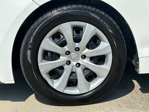 Used 2023 Toyota Corolla LE FWD image 24
