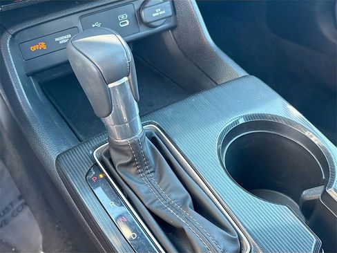 Used 2025 Honda Civic Sport image 16