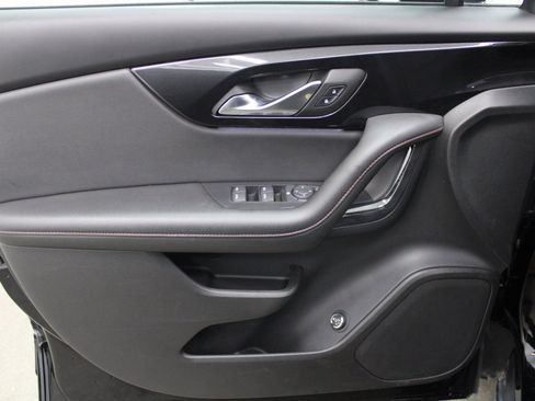 Used 2022 Chevrolet Blazer RS image 12