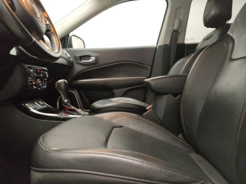 Used 2021 Jeep Compass Limited w/ Sun and Sound Group FWD image 17