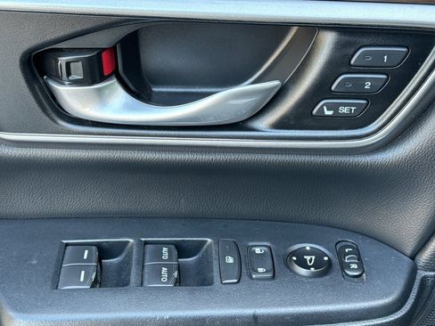 Certified 2019 Honda CR-V Touring image 12