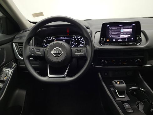 Used 2024 Nissan Rogue S image 22