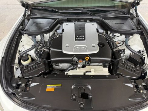 Used 2011 INFINITI G37 Sport w/ Premium Pkg RWD image 25