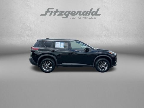 Used 2023 Nissan Rogue S AWD/4WD image 8