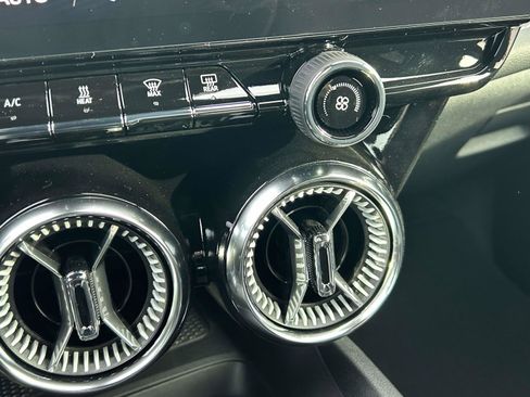 New 2026 Chevrolet Blazer EV LT image 25