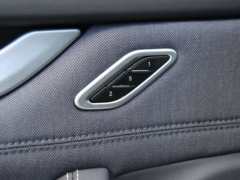 Used 2022 Maserati Levante GT image 57