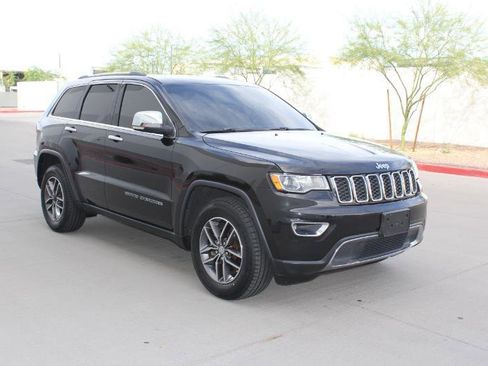 Used 2018 Jeep Grand Cherokee Limited image 4