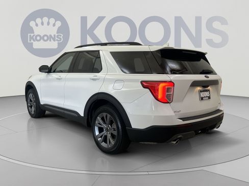 Used 2022 Ford Explorer XLT w/ Equipment Group 202A AWD/4WD image 7