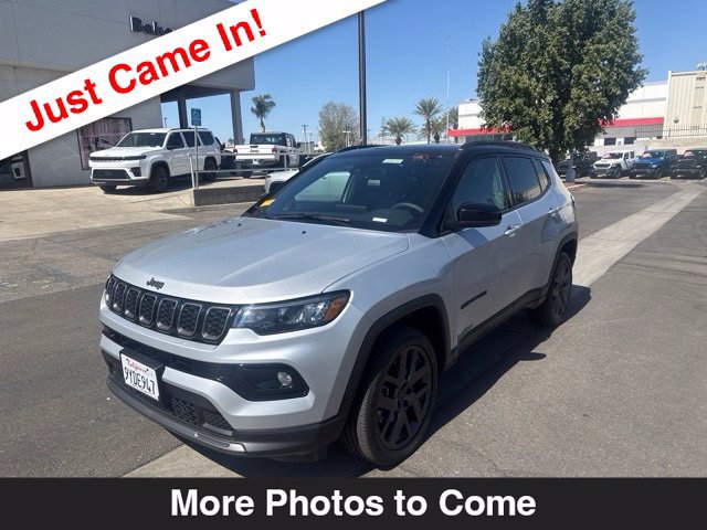 Certified 2026 Jeep Compass Limited w/ Sun, Sound & Navigation Group AWD/4WD image 1