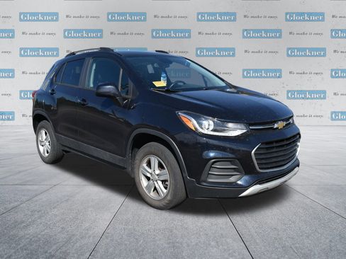 Used 2022 Chevrolet Trax LT w/ LT Convenience Package AWD/4WD image 18