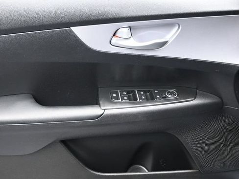 Used 2024 Kia Forte LXS FWD image 8