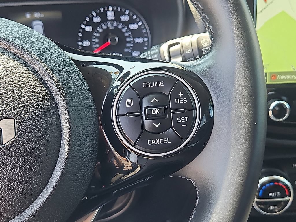 Certified 2022 Kia Soul X-Line FWD image 13