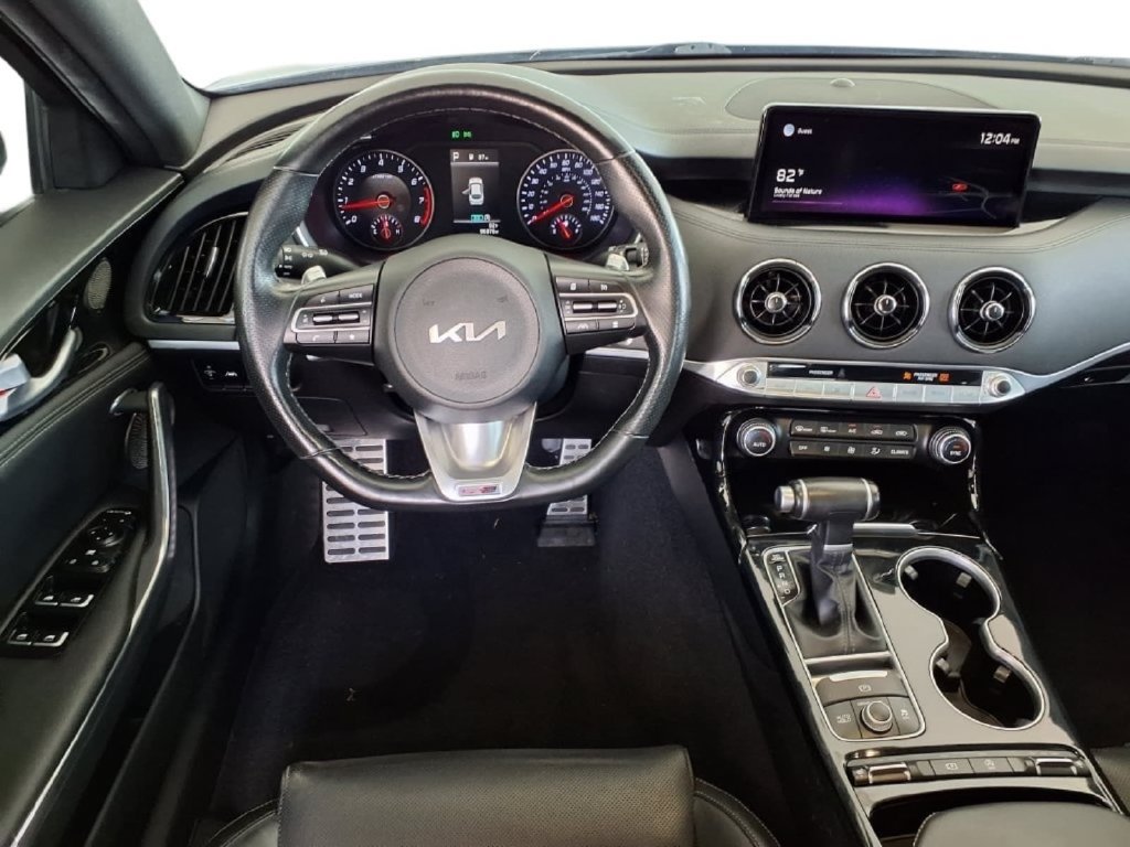 Used 2022 Kia Stinger GT-Line w/ Sun & Sound Package RWD image 17