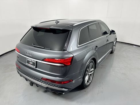 Used 2025 Audi SQ7 Premium Plus AWD/4WD image 8