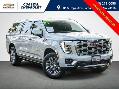 Used 2025 GMC Yukon XL Denali w/ Sun & Power Step Package image 1