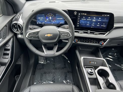 New 2026 Chevrolet Equinox LT w/ Convenience Package II image 31