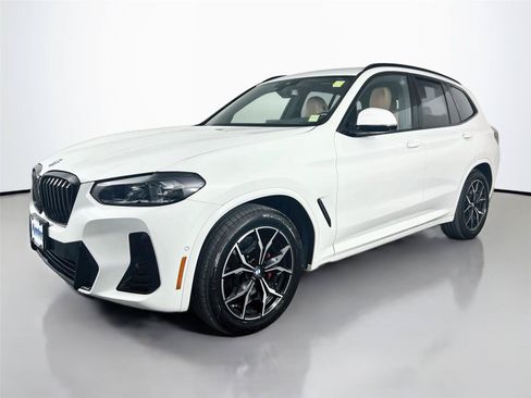 Used 2024 BMW X3 xDrive30i w/ Premium Package w/ZPA AWD/4WD image 2