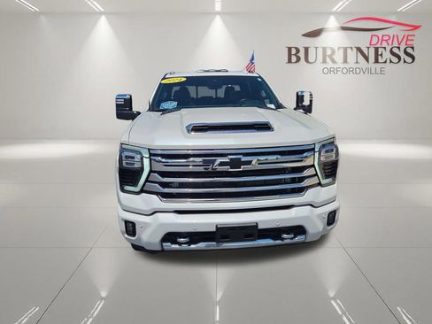 Certified 2024 Chevrolet Silverado 3500 High Country w/ High Country Premium Package AWD/4WD image 3