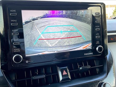 Used 2021 Toyota Corolla LE w/ LE Convenience Package image 20