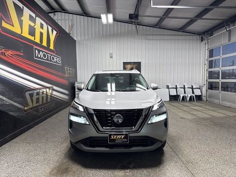 Used 2021 Nissan Rogue SV w/ Premium Package image 17