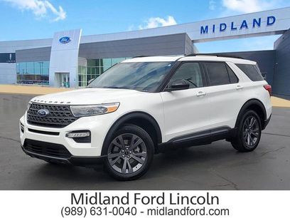 Certified 2023 Ford Explorer XLT w/ Equipment Group 202A
