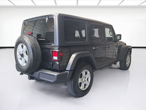 Used 2022 Jeep Wrangler Unlimited Sport AWD/4WD image 4