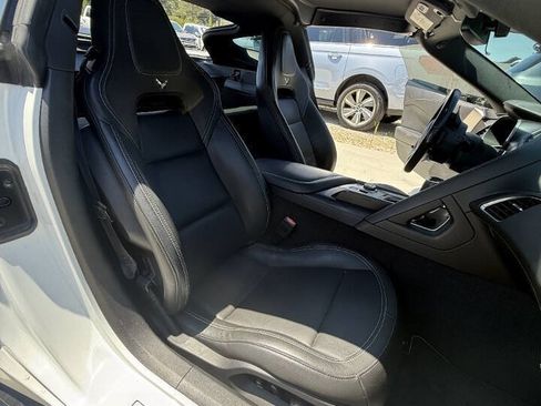 Used 2017 Chevrolet Corvette Stingray Coupe RWD image 19