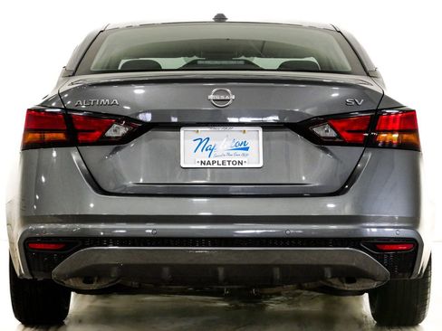 Used 2024 Nissan Altima 2.5 SV image 7