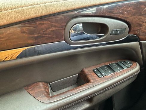 Used 2015 Buick Enclave Leather FWD image 28