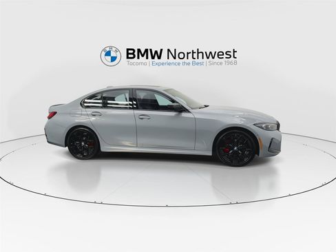 New 2026 BMW 330i xDrive Sedan w/ M Sport Package image 5