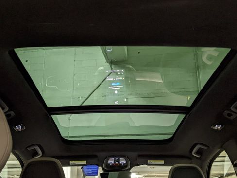 New 2026 Volvo XC90 B6 Plus w/ Protection Package Premier image 15