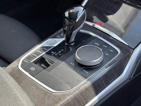 Used 2020 BMW 330i Sedan w/ Convenience Package image 23