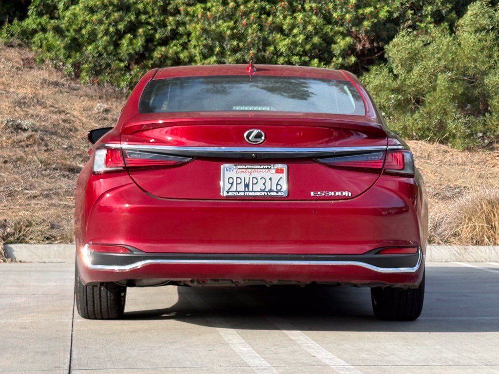 Certified 2025 Lexus ES 300h w/ Accessory Package (Z2) FWD image 8