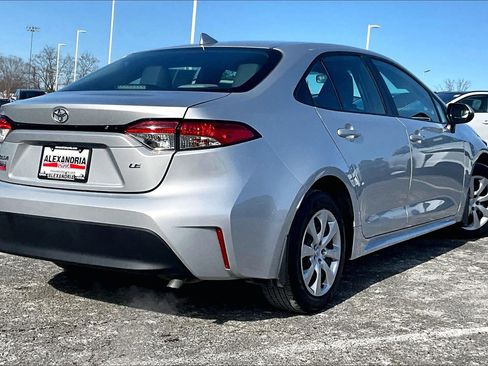 Used 2023 Toyota Corolla LE image 12