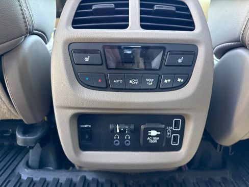 Used 2019 Honda Pilot Elite image 21