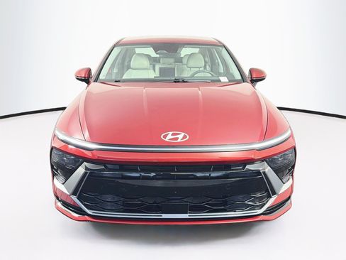 Used 2025 Hyundai Sonata SEL FWD image 2