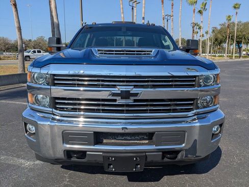 Used 2017 Chevrolet Silverado 2500 LT w/ LT Convenience Package image 9