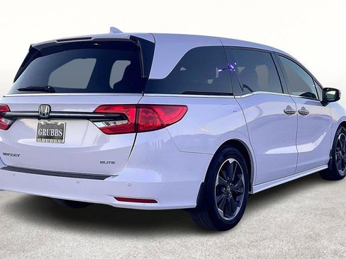 Used 2023 Honda Odyssey Elite image 14